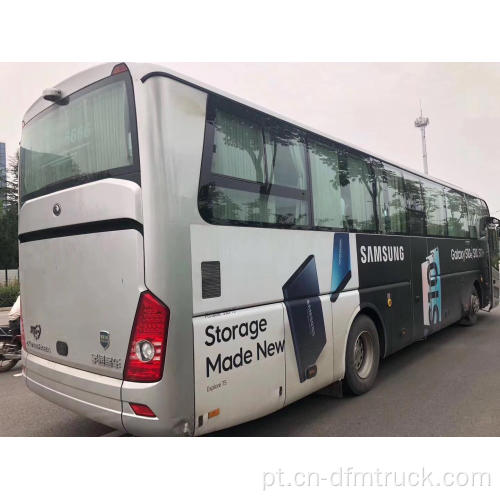 Ônibus Yutong usado para viagens